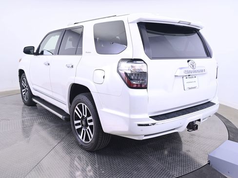 Used 2017 Toyota 4Runner Limited AWD/4WD image 3