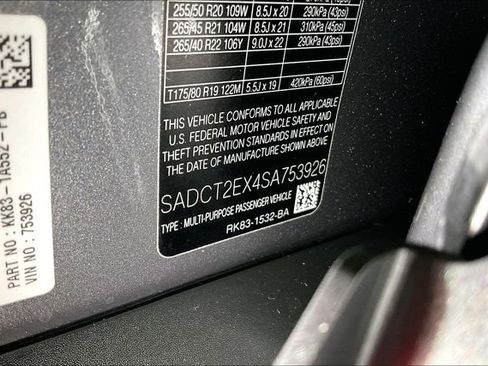 Certified 2025 Jaguar F-PACE R-Dynamic S image 34