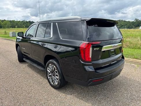 Used 2021 GMC Yukon SLE AWD/4WD image 8