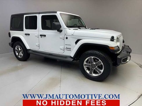 Used 2019 Jeep Wrangler Unlimited Sahara w/ Cold Weather Group image 7