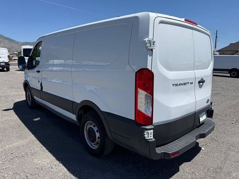 Used 2015 Ford Transit 150 130 Low Roof RWD image 5