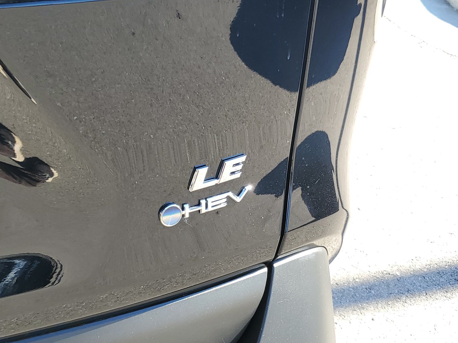 Used 2025 Toyota RAV4 LE AWD/4WD image 8