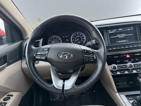 Used 2020 Hyundai Elantra Value Edition image 17