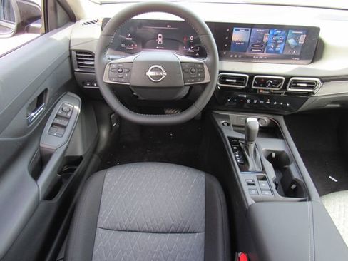 New 2026 Nissan Sentra SV w/ SV Convenience Package FWD image 13