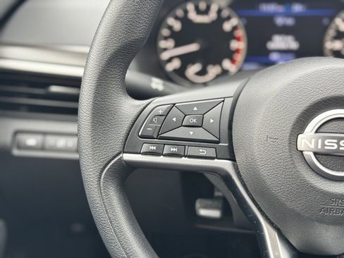 Used 2024 Nissan Altima 2.5 SV image 21