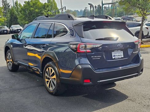 Used 2024 Subaru Outback Premium AWD/4WD image 5