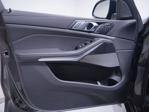 New 2026 BMW X7 xDrive40i w/ M Sport Package AWD/4WD image 11