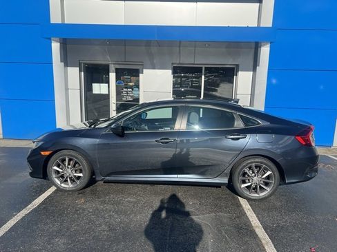 Used 2019 Honda Civic EX image 5