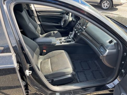 Used 2018 Honda Accord LX image 35