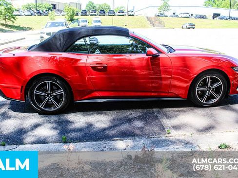 Used 2025 Ford Mustang Premium RWD image 9