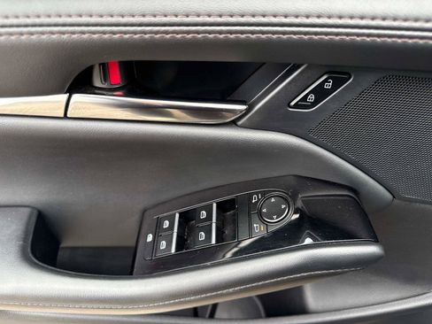 Certified 2025 MAZDA MAZDA3 s image 17