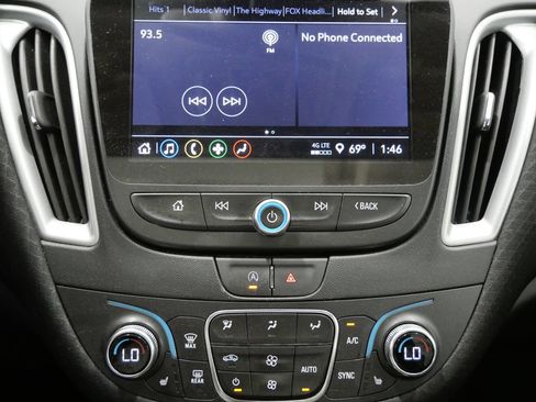 Used 2024 Chevrolet Malibu LT FWD image 21