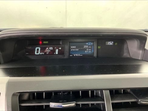 Used 2016 Toyota Prius V Four FWD image 13