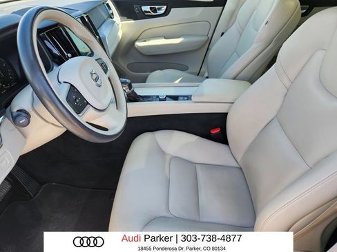 Used 2018 Volvo XC60 T6 Momentum w/ Vision Package AWD/4WD image 7