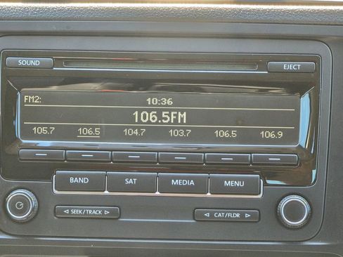Used 2015 Volkswagen Jetta SE FWD image 20
