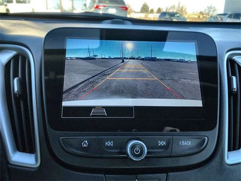 Used 2024 Chevrolet Malibu LS image 17