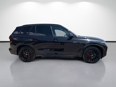New 2026 BMW X5 xDrive40i w/ M Sport Package AWD/4WD image 2