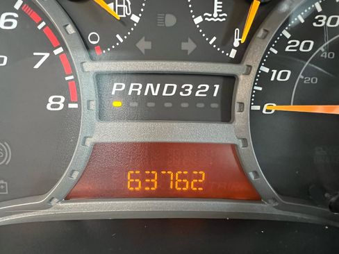 Used 2004 Chevrolet Colorado LS AWD/4WD image 39
