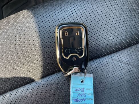 Used 2021 GMC Acadia AT4 w/ Technology Package image 26