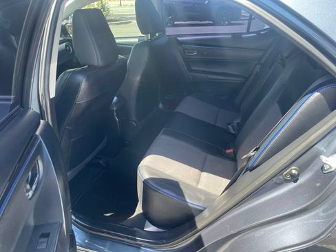 Used 2017 Toyota Corolla SE w/ SE Premium Package FWD image 23
