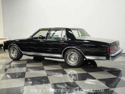 Used 1989 Chevrolet Caprice Classic image 8
