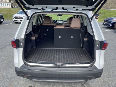 New 2026 Toyota Grand Highlander AWD image 24