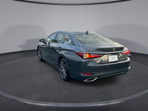 Used 2025 Lexus ES 350 w/ Premium Package FWD image 10