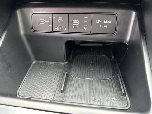 Certified 2025 Hyundai Santa Cruz Limited AWD/4WD image 27