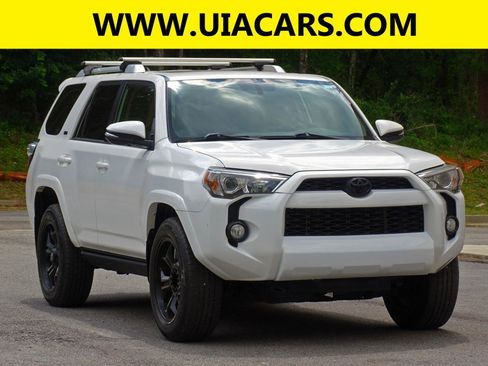Used 2018 Toyota 4Runner SR5 Premium RWD image 4