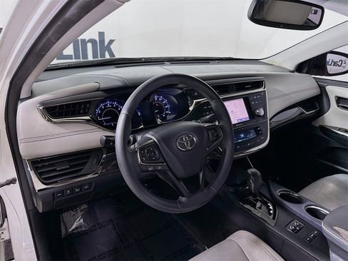 Used 2014 Toyota Avalon Limited image 10