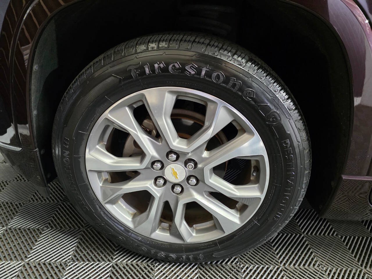 Used 2019 Chevrolet Traverse Premier w/ Driver Confidence II Package FWD image 34