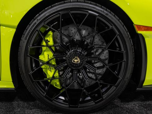 Used 2023 Lamborghini Huracan STO RWD image 34