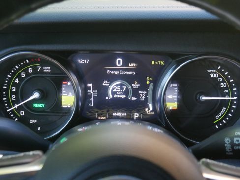 Used 2021 Jeep Wrangler Unlimited Rubicon 4xe w/ Steel Bumper Group image 7