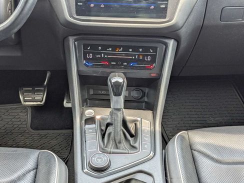 Used 2022 Volkswagen Tiguan SEL R-Line AWD/4WD image 27