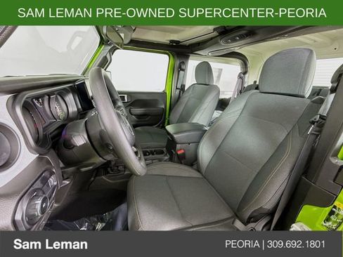 Used 2025 Jeep Wrangler Sport image 19