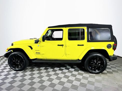 Used 2022 Jeep Wrangler Unlimited Sahara w/ Safety Group AWD/4WD image 4
