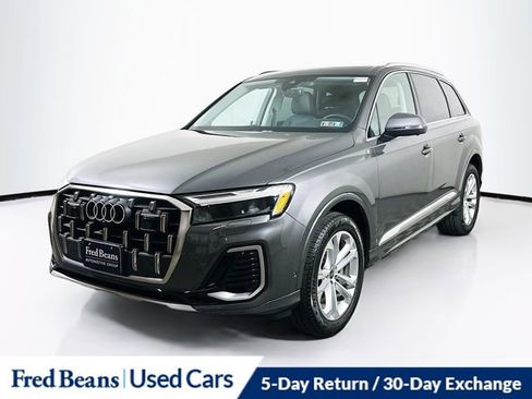 Used 2025 Audi Q7 2.0T Premium w/ Convenience Package image 3