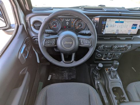 New 2026 Jeep Gladiator Sport image 15