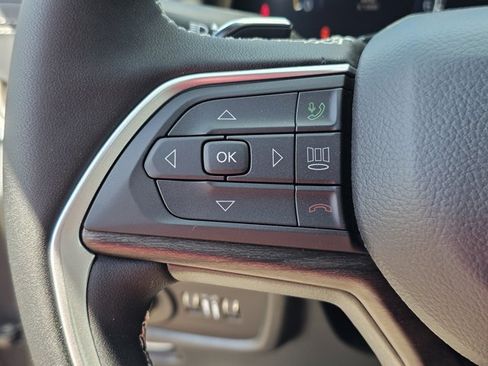 New 2026 Jeep Grand Cherokee L 2WD image 21