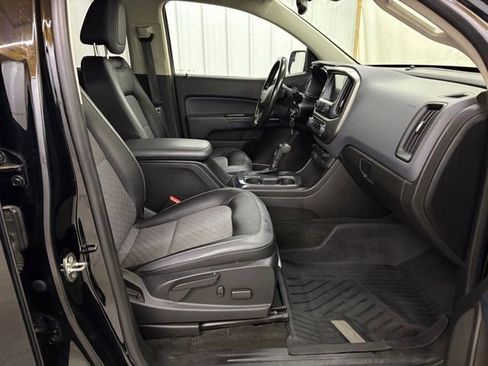 Used 2018 Chevrolet Colorado Z71 AWD/4WD image 19