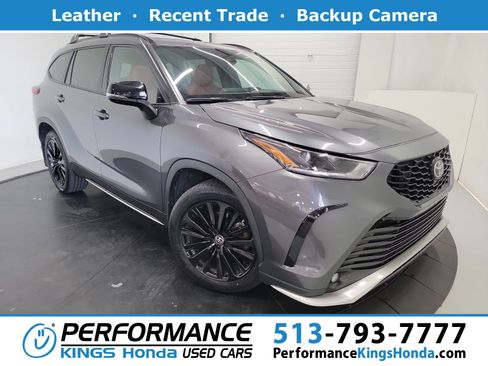Used 2023 Toyota Highlander XSE AWD/4WD image 1