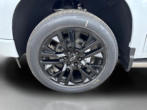 New 2026 Chevrolet Silverado 1500 High Country AWD/4WD image 30
