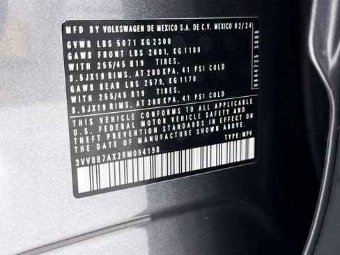 Used 2024 Volkswagen Tiguan SE R-Line AWD/4WD image 39