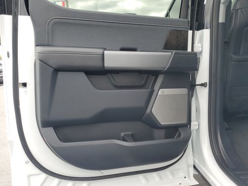 Used 2025 Ford F250 Lariat w/ Lariat Ultimate Package image 12