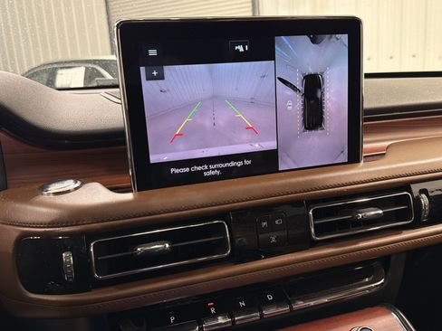 Used 2021 Lincoln Aviator Grand Touring w/ Equipment Group 302A AWD/4WD image 20