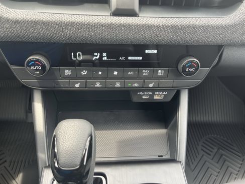 New 2026 Subaru Outback Premium w/ Premium/Limited Package AWD/4WD image 22