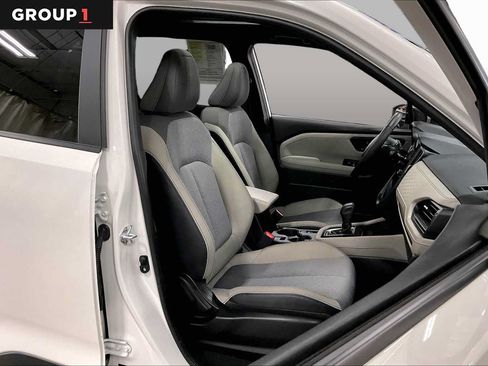 Certified 2025 Subaru Forester Premium AWD/4WD image 9