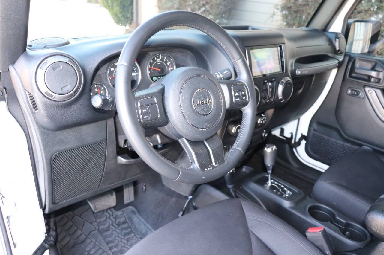 Used 2018 Jeep Wrangler Unlimited Sport S AWD/4WD image 20