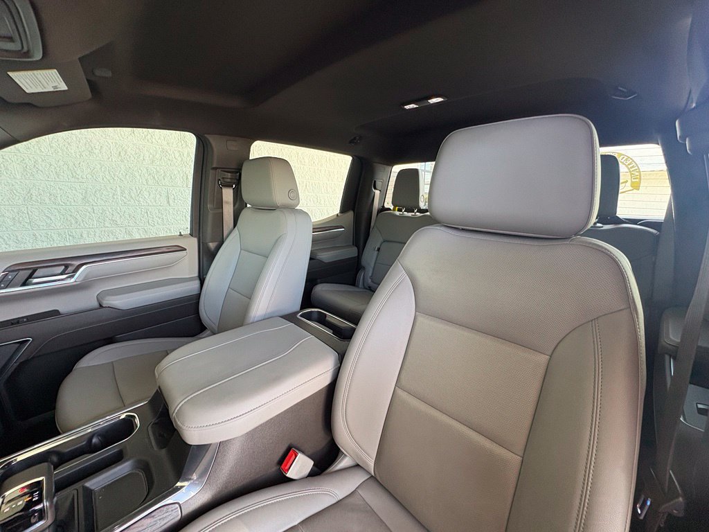 Certified 2024 GMC Sierra 1500 SLT w/ SLT Premium Package AWD/4WD image 2