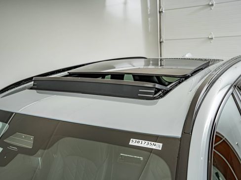 New 2026 BMW X5 M60i AWD/4WD image 17
